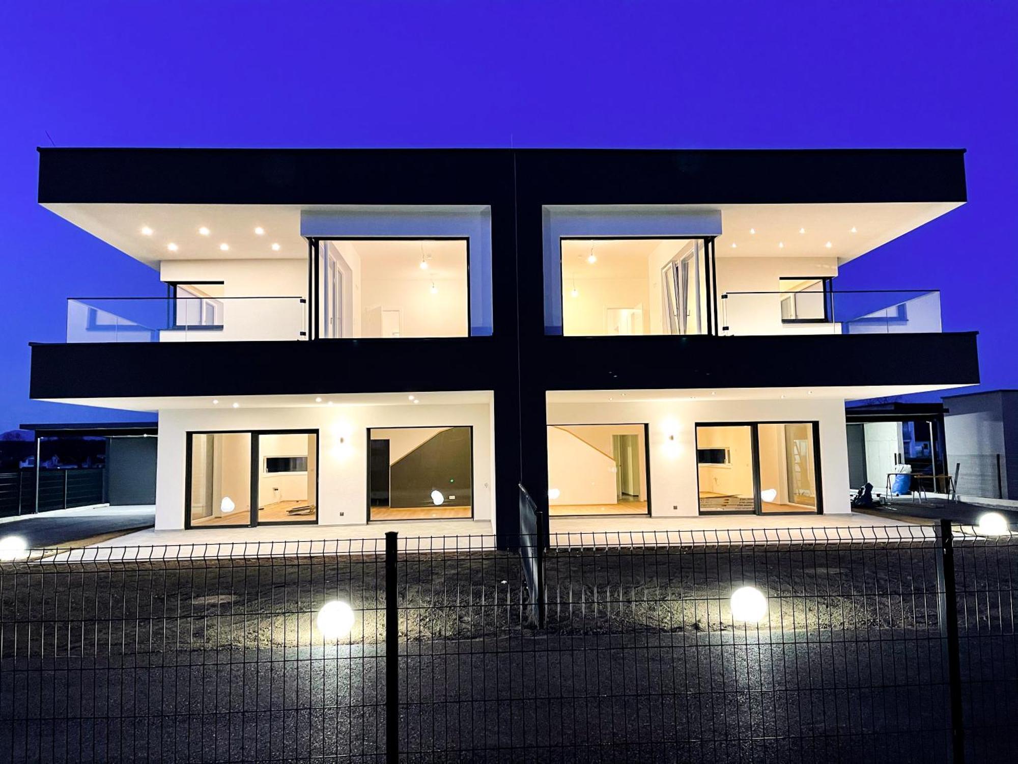 Luxus-Villa In Idyllischer Lage Muttendorf Kültér fotó